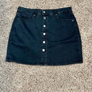 Old navy black jean skirt size 10